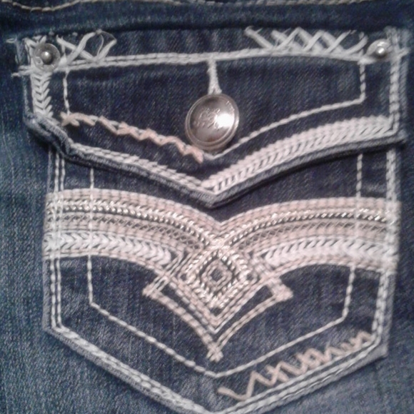 Capris - Picture 4 of 6